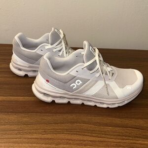 Women’s On Cloudrunner Sneakers